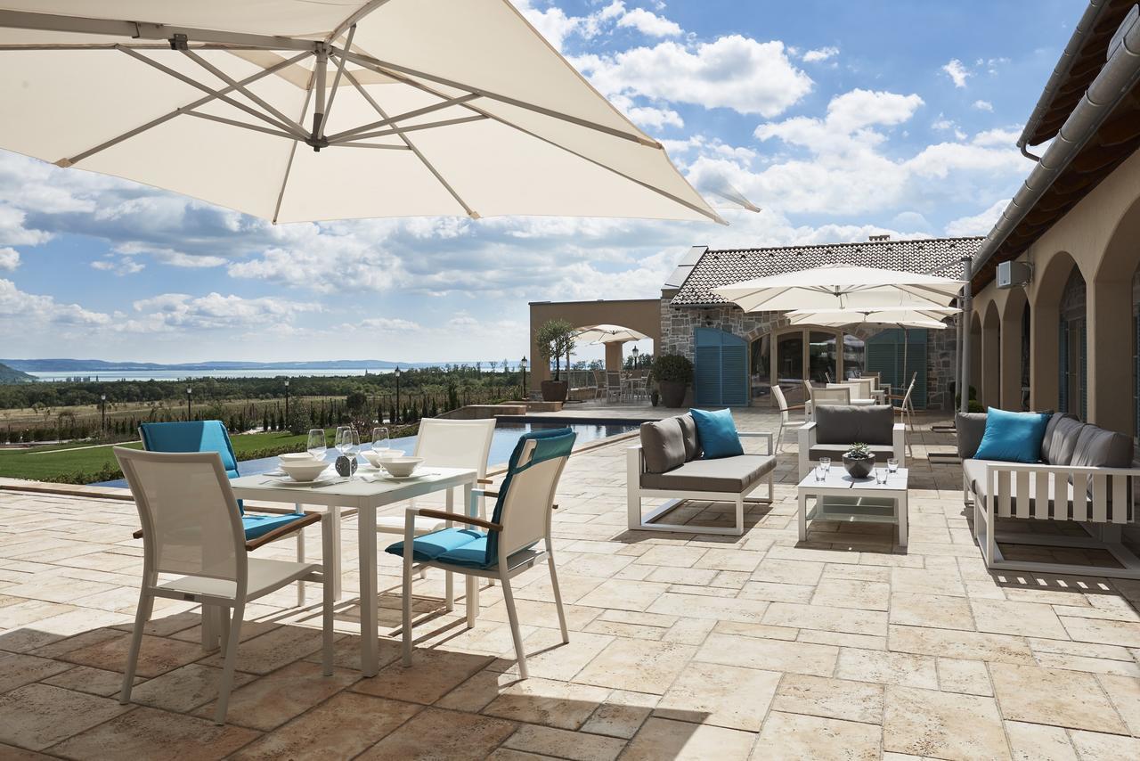 Villa Vitae 블로톤퓌레드 외부 사진